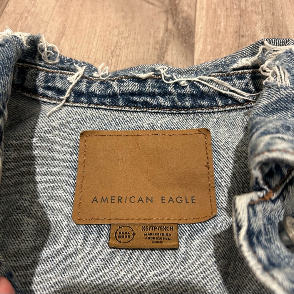 Cropped denim jacket - Picture 5 of 5